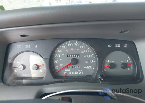 2005 Mercury Grand Marquis Ls/Lse from USA, damaged, VIN 2MEFM75W75X638144